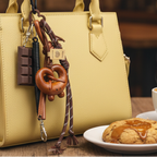 L'Allemande 🥨 - Bag Charm