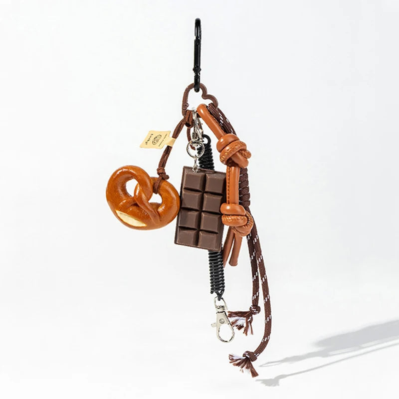 L'Allemande 🥨 - Bag Charm