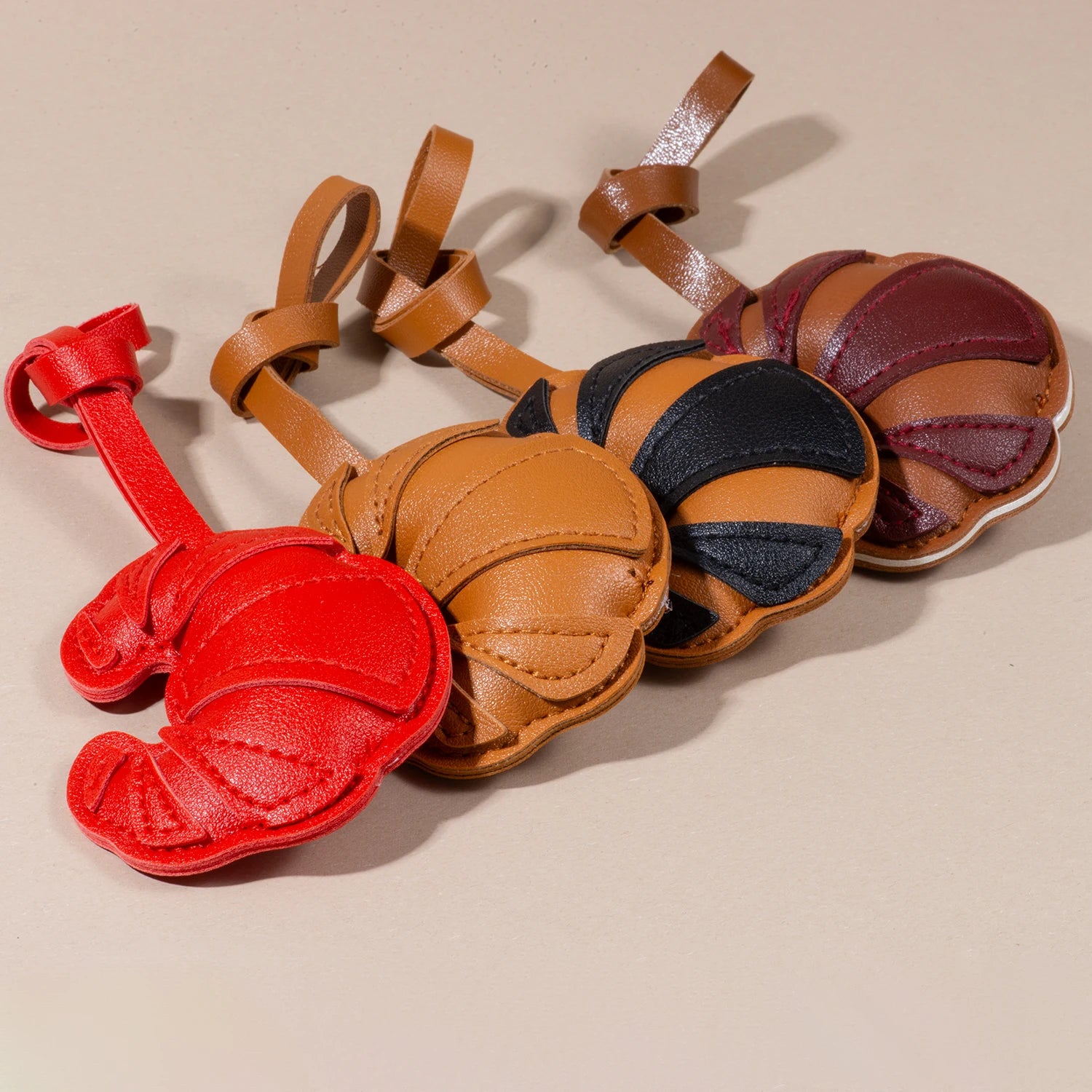 Le Croissant 🥐 - Bag Charm